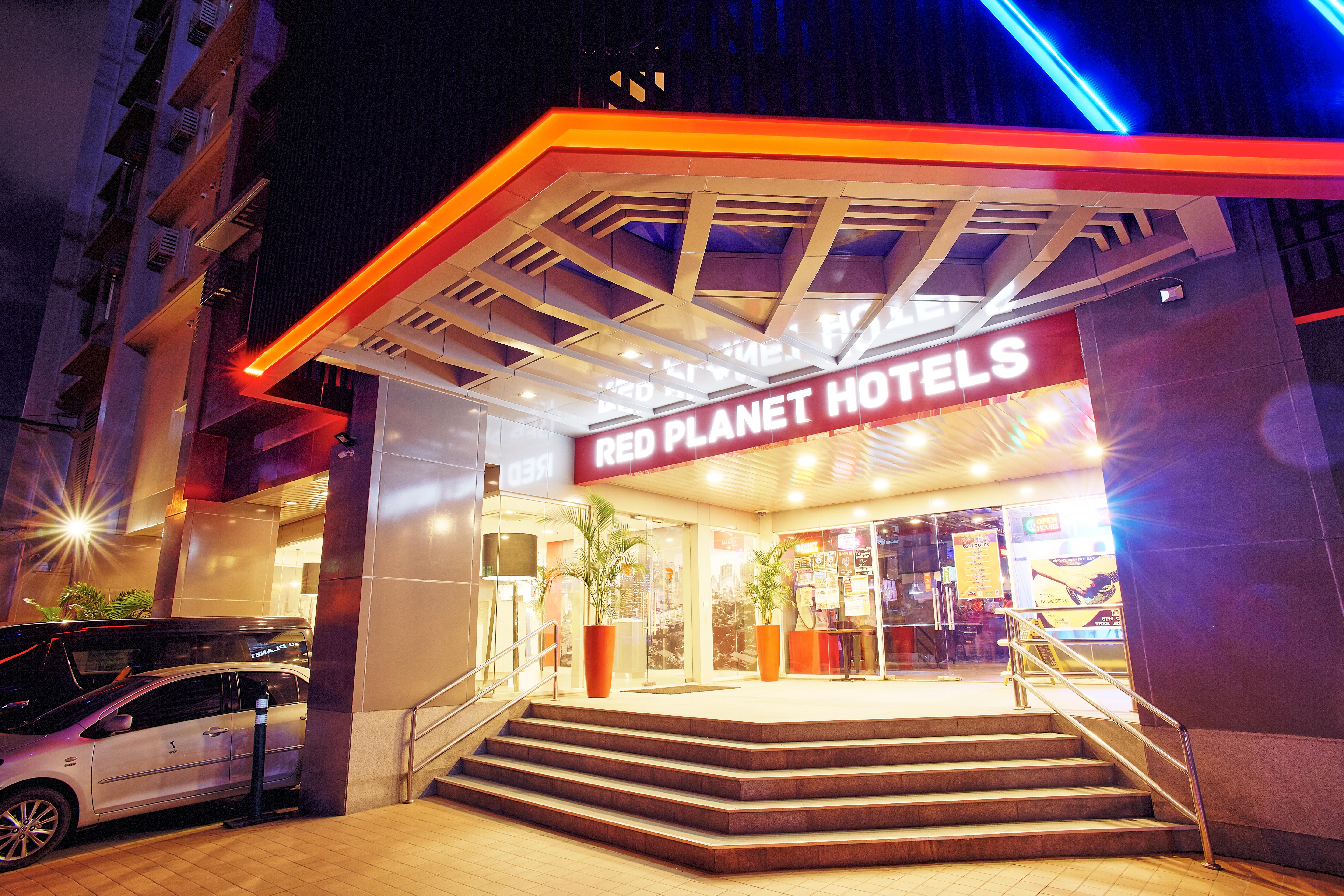 מלון סן פדרו מקאטי Red Planet Makati Avenue Manila מראה חיצוני תמונה