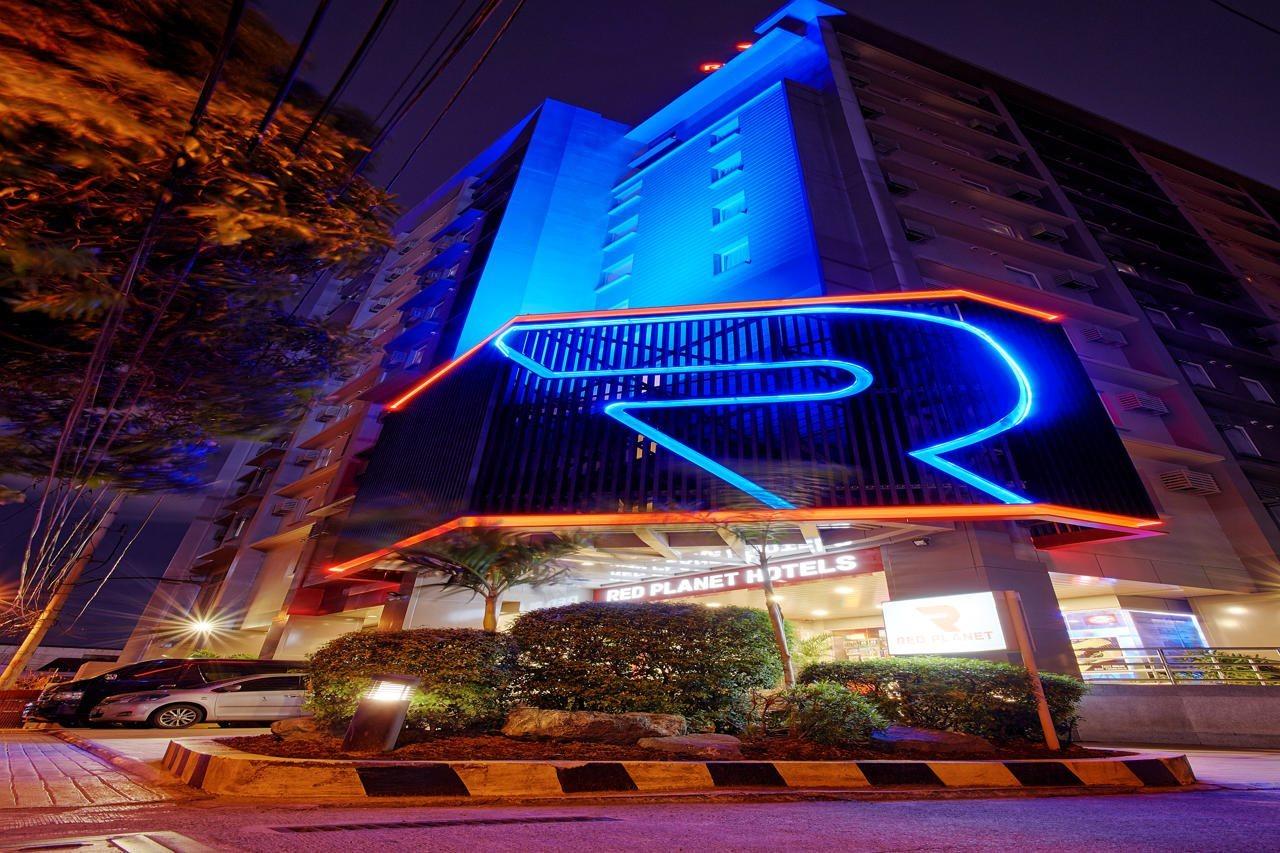 מלון סן פדרו מקאטי Red Planet Makati Avenue Manila מראה חיצוני תמונה