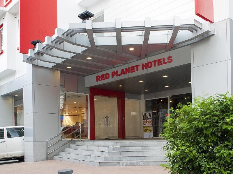 מלון סן פדרו מקאטי Red Planet Makati Avenue Manila מראה חיצוני תמונה