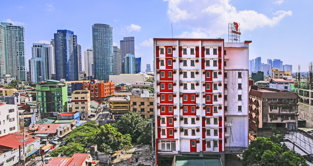 מלון סן פדרו מקאטי Red Planet Makati Avenue Manila מראה חיצוני תמונה